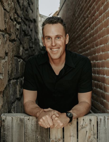 Eddie Keyes, Broker Associate